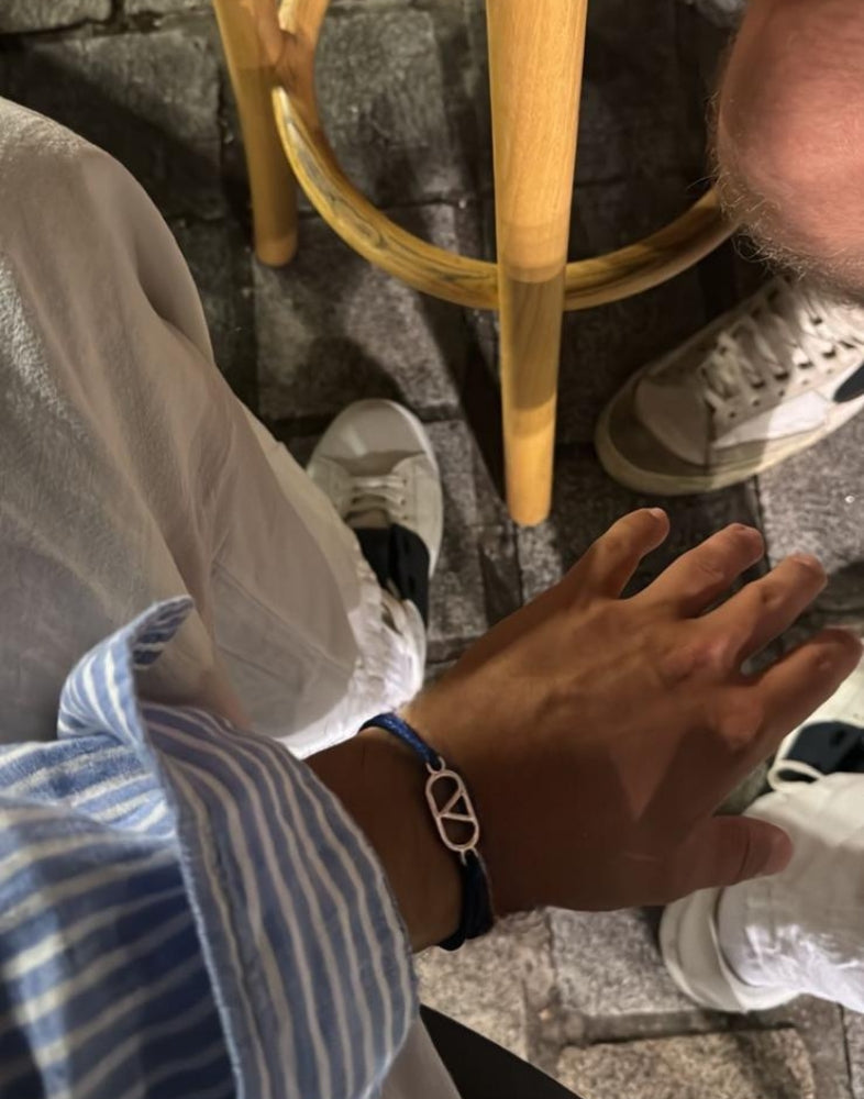 V bracelet